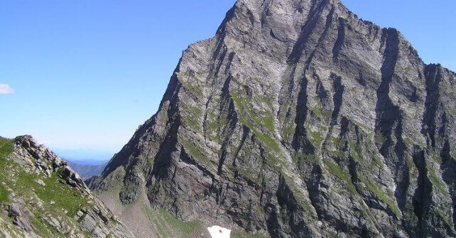 3 pareti perfette dove arrampicare in estate
