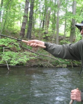 Azione di pesca con Tenkara
