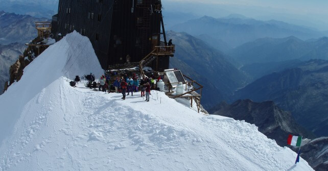 Estate al rifugio Margherita sul Monte Rosa