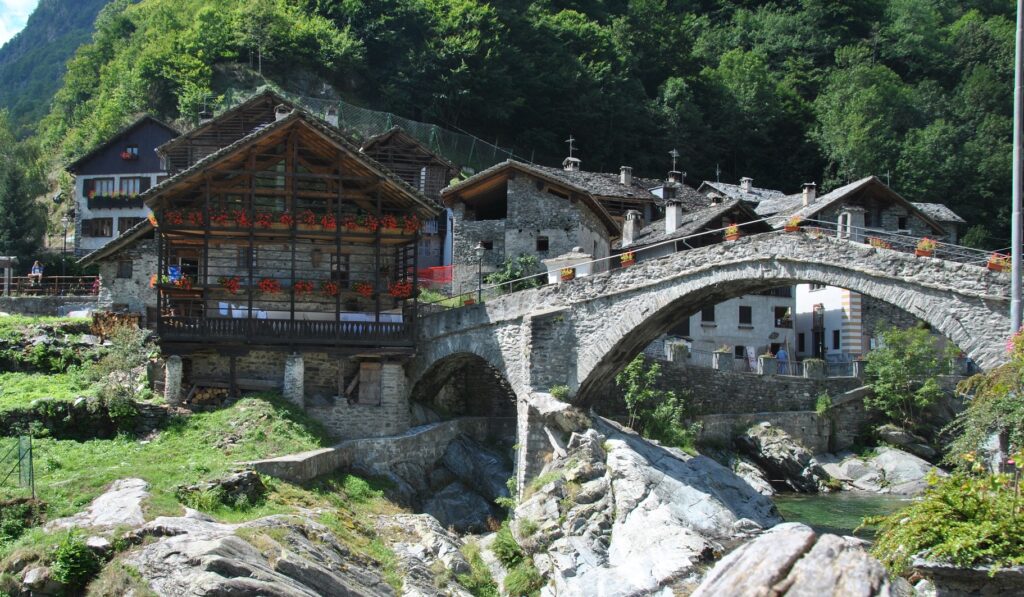 Daily tours from Alagna in the Sesia Valley
